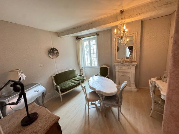 BIEN D’EXCEPTION – MAISON DE CHARME AU CŒUR DE LAVAL (RIVE DROITE)