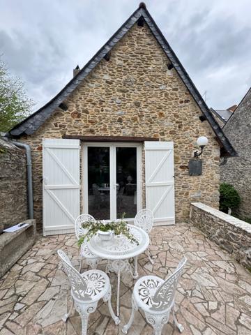BIEN D’EXCEPTION – MAISON DE CHARME AU CŒUR DE LAVAL (RIVE DROITE)