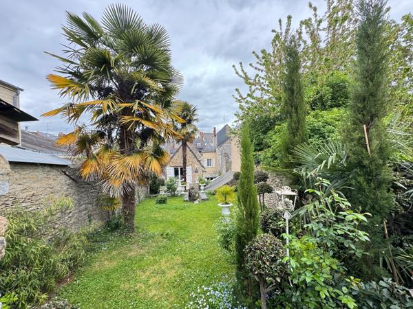 BIEN D’EXCEPTION – MAISON DE CHARME AU CŒUR DE LAVAL (RIVE DROITE)