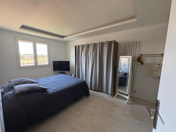 Appartement 3 pièce(s) 2 chambre(s) 95 m²