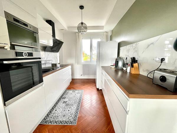 Appartement 3 pièce(s) 2 chambre(s) 95 m²