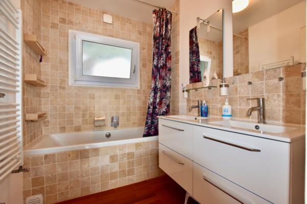 Appartement 3 pièce(s) 2 chambre(s) 95 m²