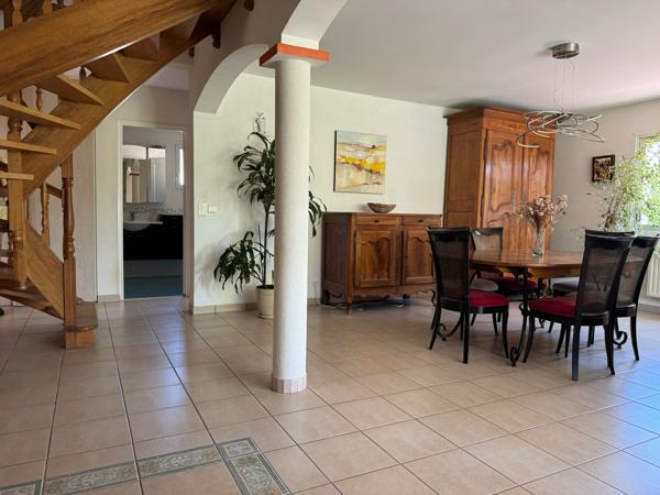 Maison 7 pièce(s) 6 chambre(s) 165 m²