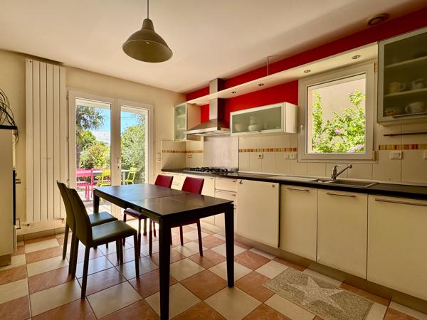 Maison 7 pièce(s) 6 chambre(s) 165 m²