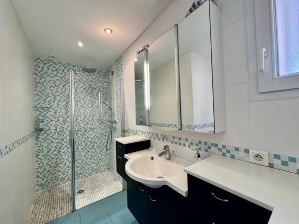 Maison 7 pièce(s) 6 chambre(s) 165 m²
