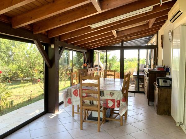 Vente maison avec studio indépendant, grand jardin, garage, véranda