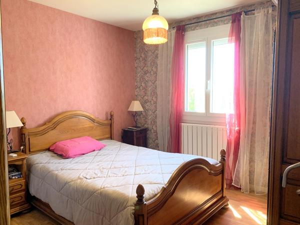 Vente maison avec studio indépendant, grand jardin, garage, véranda