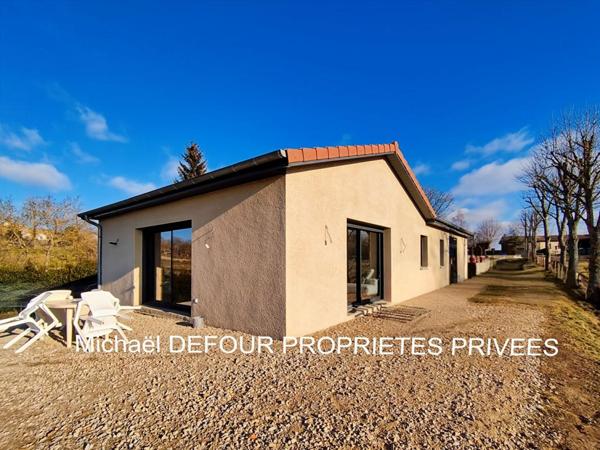 Lapte 43200 maison plain-pied de 98 m² habitables construite en 2021 sous garantie décennale avec garage attenant sur 1400 m²  de terrain