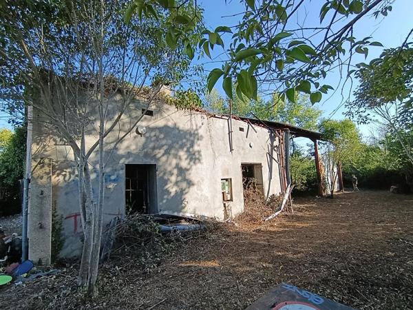 Ferme à reconstruire, environnement exceptionnel !