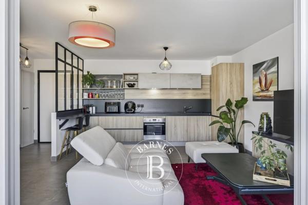 Ferney-Voltaire, Appartement 2 Chambres -  63 m² à vendre