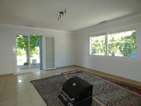 Villa 130m² + dépendance de 50 m² pour revenu locatif l'ensemble sur terrain de 2434m²