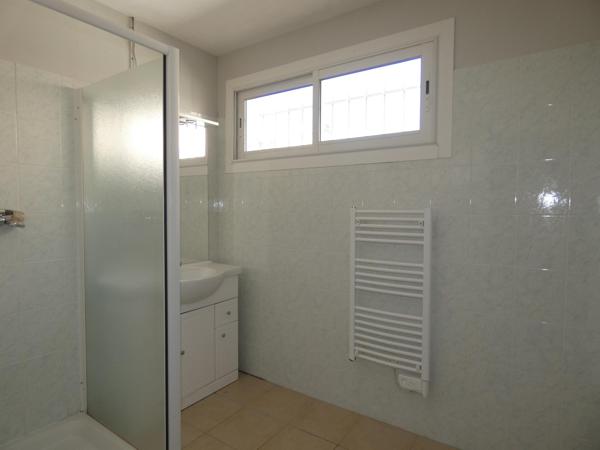 Villa 130m² + dépendance de 50 m² pour revenu locatif l'ensemble sur terrain de 2434m²