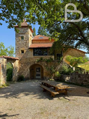 Puy-l'Évêque (46700) Domaine enchanteur avec maison de charme,3 gîtes et piscine sur 8ha