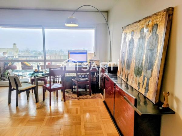 Appartement lumineux avec vue à 300° sur le 95, 92 et Paris