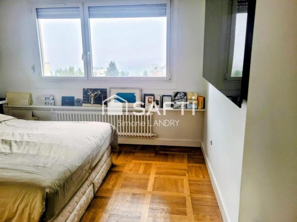 Appartement lumineux avec vue à 300° sur le 95, 92 et Paris