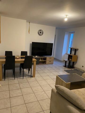 LUCON QUARTIER HYPER U ADORABLE MAISON DE PLAIN PIED 80M² RENOVEE AVEC 2 CHAMBRES ET JARDIN CLOS