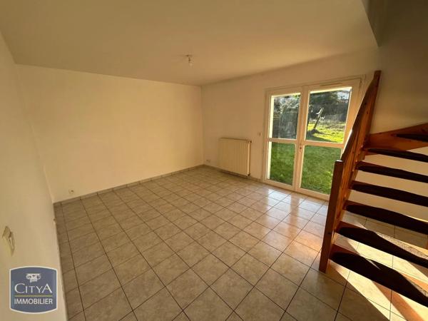 Maison à louer 5 pièces 93m² Cholet (49300)