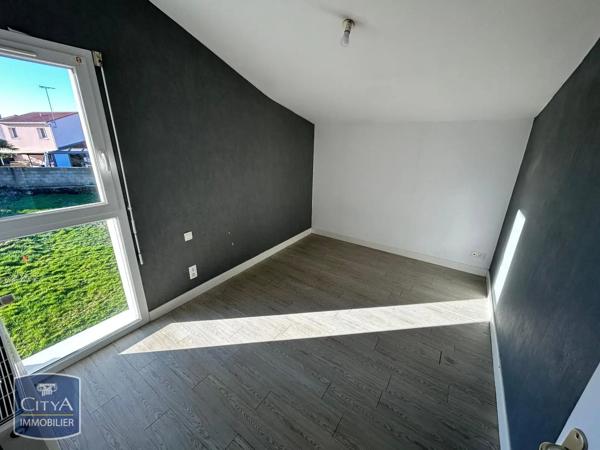 Maison à louer 5 pièces 93m² Cholet (49300)