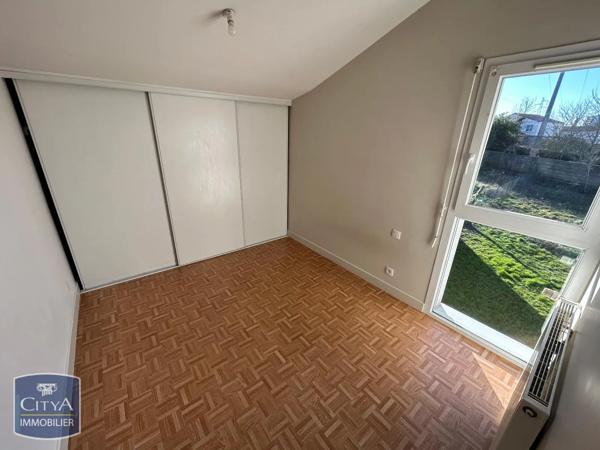 Maison à louer 5 pièces 93m² Cholet (49300)