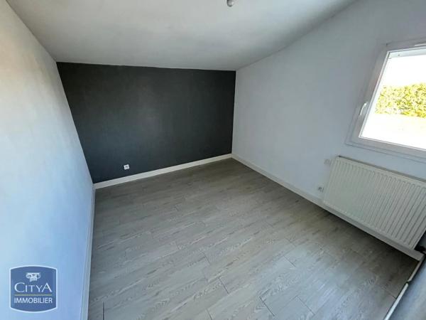 Maison à louer 5 pièces 93m² Cholet (49300)