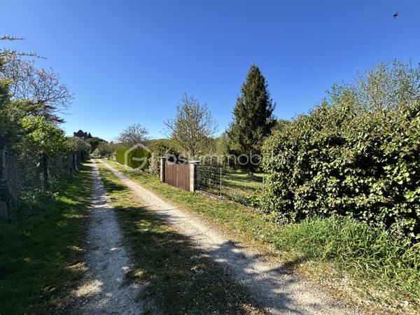 Terrain de loisirs de 2 810 m²