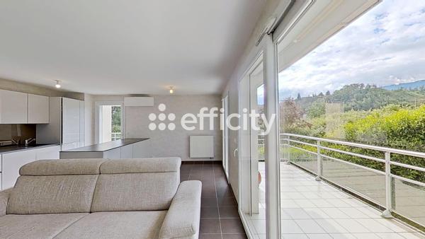 Appartement
         3 pièces
        - 70 m² Exclusivité 295 000 € *