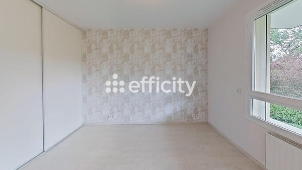 Appartement
         3 pièces
        - 70 m² Exclusivité 295 000 € *