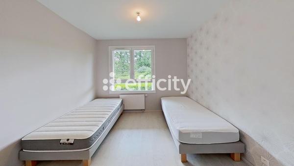 Appartement
         3 pièces
        - 70 m² Exclusivité 295 000 € *