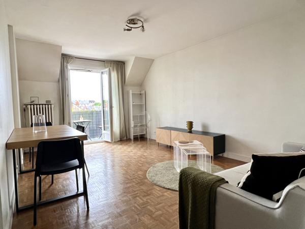 Tours (37000) Appartement T2 meublé à la décoration soignée