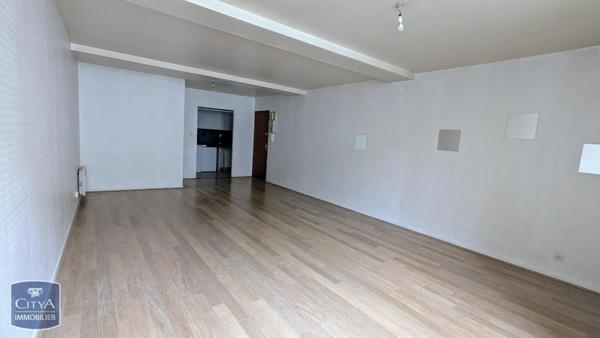 Appartement à louer 1 pièce 29.6m²