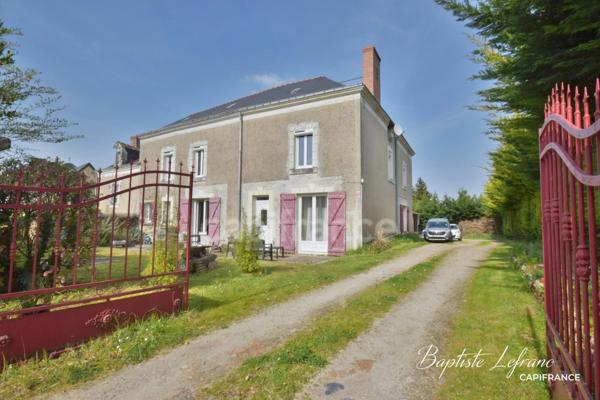 Maison de caractère avec grand jardin et dépendances - 190 m² à BAUGÉ EN ANJOU