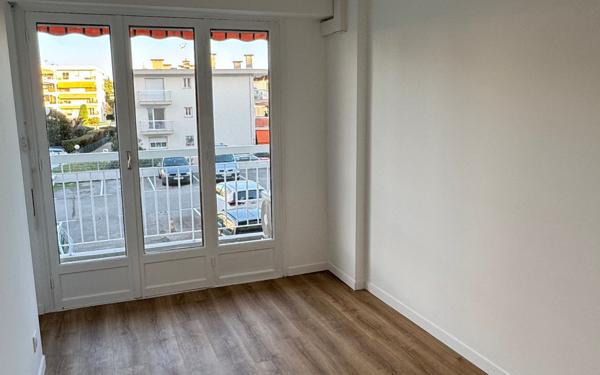 Appartement à vendre    3 pièces • 52 m2 Cagnes-sur-Mer