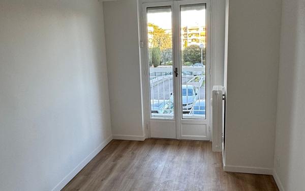 Appartement à vendre    3 pièces • 52 m2 Cagnes-sur-Mer