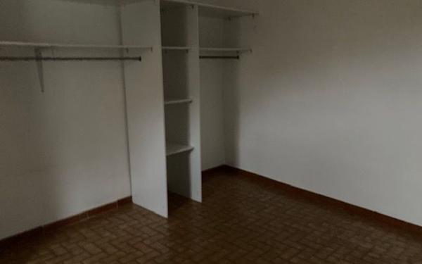 Maison à louer    3 pièces • 77 m2 Flassan