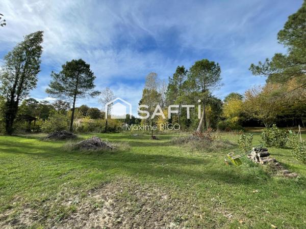 Terrain constructible 3473 m2 à Casteljaloux