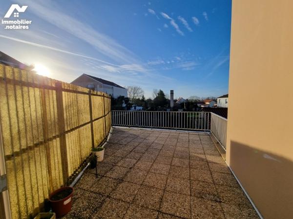 SAINT JULIEN DE CONCELLES centre bourg maison 6 chambres.