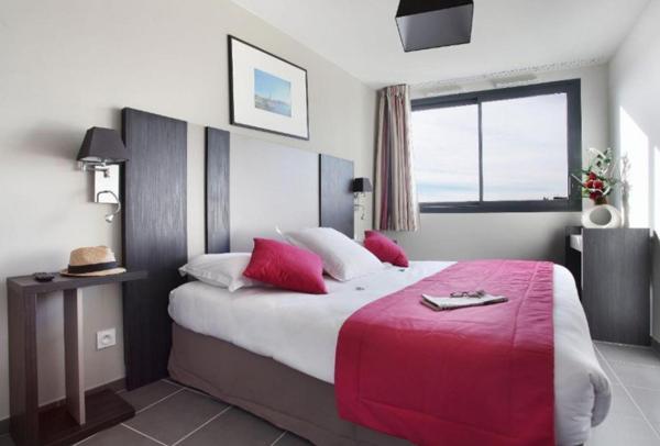 INVESTISSEMENT LOCATIF  MARSEILLE  Résidence Appart'hotel Odalys City Marseille Le Dôme***- 5.53% de rentabilité