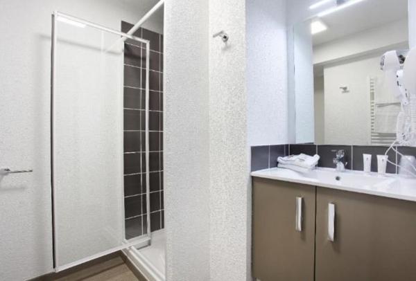 INVESTISSEMENT LOCATIF  MARSEILLE  Résidence Appart'hotel Odalys City Marseille Le Dôme***- 5.53% de rentabilité