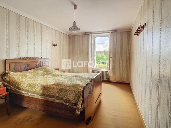 Achat maison près de SAINT ETIENNE DU GUE DE L ISLE - 6 pièce(s) - 130 m² - 114 000 €