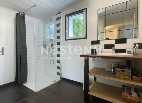 RARE ! Maison en pierres Elven centre avec vie de plain pied et plus de 800 m² de terrain