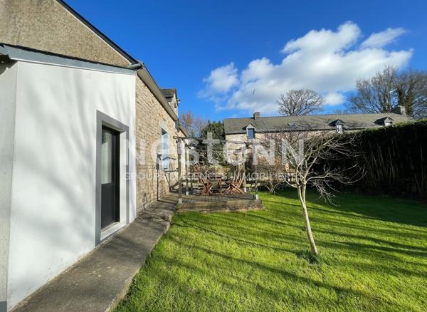 RARE ! Maison en pierres Elven centre avec vie de plain pied et plus de 800 m² de terrain