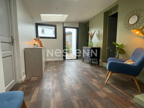 RARE ! Maison en pierres Elven centre avec vie de plain pied et plus de 800 m² de terrain