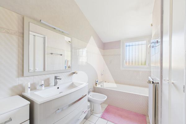 Maison 6 pièces 126.32 m2