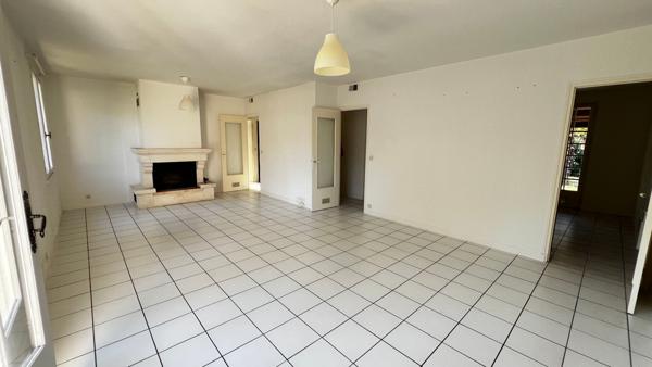 Maison Ronce les Bains 3 chambres quartier calme double garage