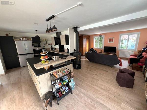 Pavillon à vendre à Bagneaux-sur-Loing en Seine-et-Marne (77167), ref : 152