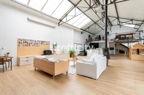 Maison
         7 pièces
        - 270 m² Bien prestige 449 000 € *