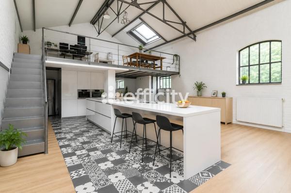 Maison
         7 pièces
        - 270 m² Bien prestige 449 000 € *