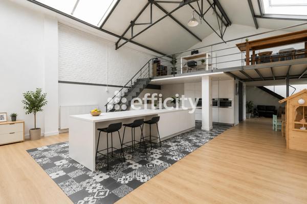 Maison
         7 pièces
        - 270 m² Bien prestige 449 000 € *