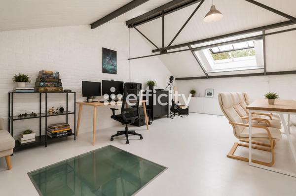Maison
         7 pièces
        - 270 m² Bien prestige 449 000 € *