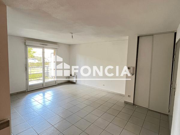 Location Appartement 3 pièces 58.4 m² - 118 RUE DES FRERES CHERANCE PROLONGEE Franqueviile St Pierre 76520